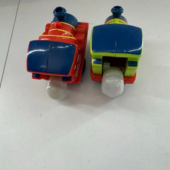 Fisher Price 2016 My 1st Thomas Train Set of 2 Wheelie PULL & GO TOY - Picture 4 of 5